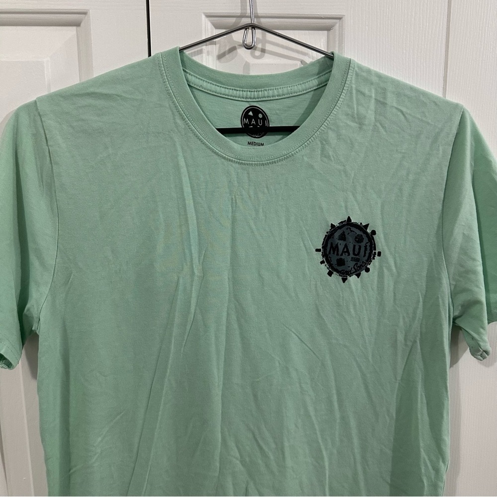 Maui and Sons Shirt - Picture 2 of 7
